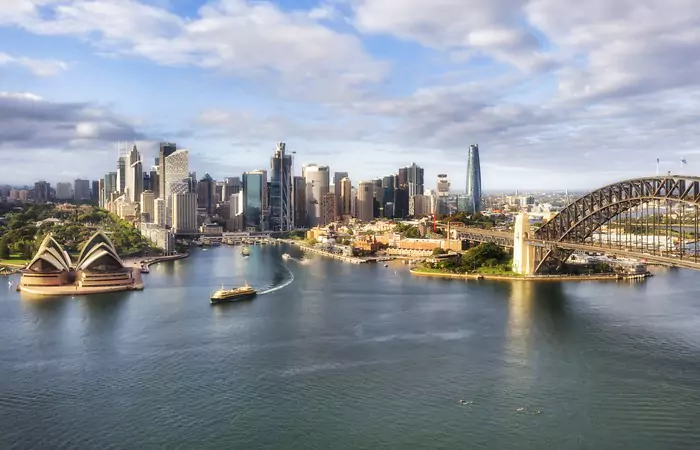 sydney-harbor-700x450